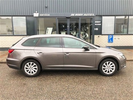 Seat Leon ST - 1.2 TSi 110pk Style Professional Origineel Nederlandse ST met navigatie, parkeersenso - 1