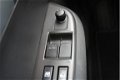 Suzuki Swift - 1.3 Exclusive airco, radio cd speler, elektrische ramen, trekhaak, lichtmetalen wiele - 1 - Thumbnail