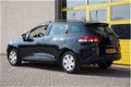 Renault Clio Estate - 0.9 TCe 90pk Expression BJ2016 Navi | Airco | Cruise control | LED | Bluetooth - 1 - Thumbnail