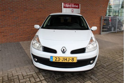 Renault Clio - 1.2-16V Collection - 1