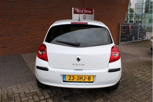 Renault Clio - 1.2-16V Collection - 1