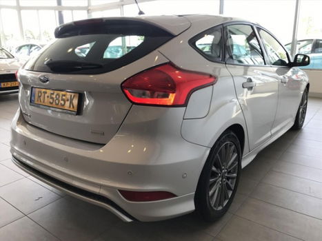 Ford Focus - 1.0 EcoBoost 125pk 5-deurs ST Line Park Assist - 1