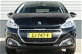 Peugeot 208 - 1.2 PureTech Signature NAVI LEDER PDC CRUISE ACTIE Financieren vanaf 2.9% - 1 - Thumbnail