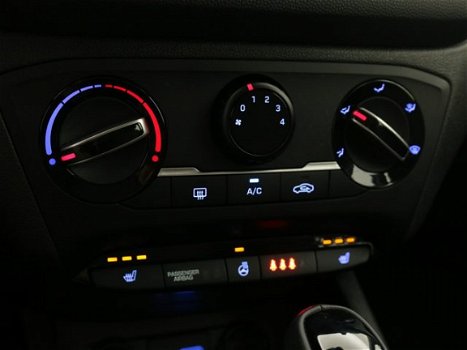 Hyundai i20 - 1.0 T-GDI Sport Navigatie/Stoelverwarming/AUTOMAAT - 1