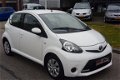 Toyota Aygo - 1.0 VVT-i Comfort Airco 5-drs Elektrische-pakket - 1 - Thumbnail