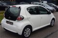 Toyota Aygo - 1.0 VVT-i Comfort Airco 5-drs Elektrische-pakket - 1 - Thumbnail