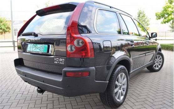 Volvo XC90 - 2.5 T Exclusive 7 zitter, full option, bijtel vriendelijk - 1