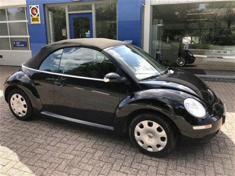 Volkswagen New Beetle Cabriolet - 1.6 Highline Cabrio - 1