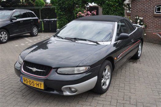 Chrysler Stratus - 2.5i V6 LX Conv - 1