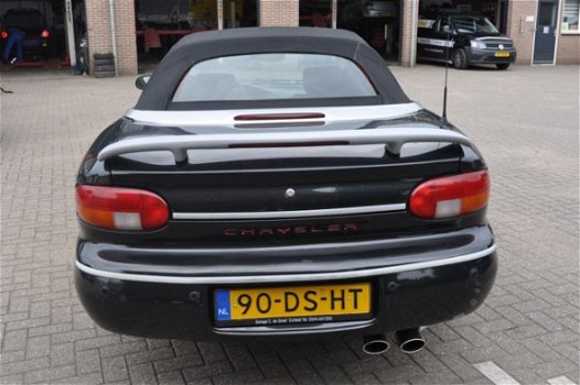 Chrysler Stratus - 2.5i V6 LX Conv - 1