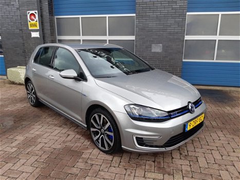 Volkswagen Golf - 1.4 TSI GTE Navi/Camera/18