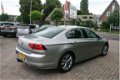 Volkswagen Passat - 1.6 TDI/LED/NAVI/ALCANT/R-LINE - 1 - Thumbnail