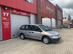 Chrysler Voyager - 2.4i SE Luxe , NAP - 1 - Thumbnail