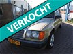 Mercedes-Benz 230 - 200-500 (W124) E IN PERFECTE STAAT / ORIGINELE LAK GEEN ROEST - 1 - Thumbnail