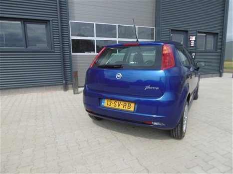 Fiat Grande Punto - 1.4 Dynamic Afkomstig van de 1e Eigenaar - 1