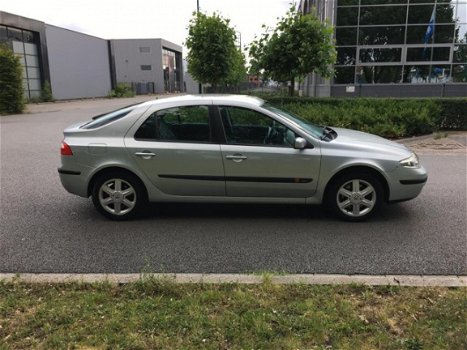 Renault Laguna - 1.6-16V Authentique - 1