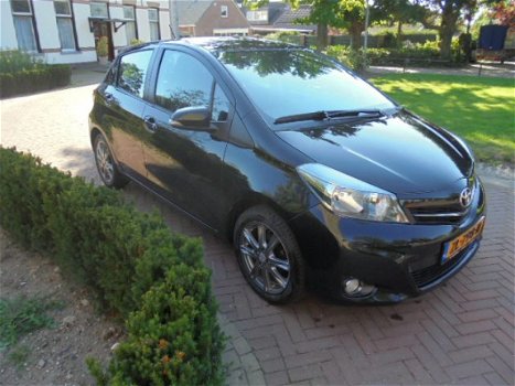 Toyota Yaris - 1.3 16v 99pk 5drs Dynamic Sport Navi, spec. sinds 1968 - 1