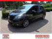 Toyota Yaris - 1.3 16v 99pk 5drs Executive Sport, bij spec. sinds 1968 - 1 - Thumbnail