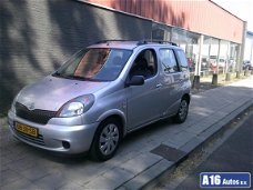 Toyota Yaris Verso - YARIS ; 1.3 AUTOMAAT