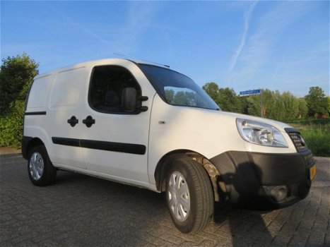 Fiat Doblò - 1.4i Benzine met Schuifdeur en Opties - 1