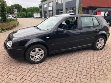 Volkswagen Golf - 2.3 V5 Highline