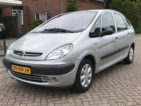 Citroën Xsara Picasso - 1.8i-16V Différence2 - 1