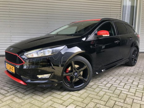 Ford Focus Wagon - 1.5 Black Edition - 1