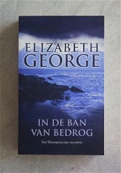 In de ban van bedrog Elizabeth George - 1