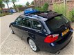 BMW 3-serie Touring - 318i Executive 18 inch , Panodak, Navi Weinig Km - 1 - Thumbnail