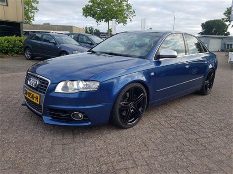 Audi A4 - 1.8 Turbo AUTOMAAT XENON NAVI S-LINE - 1