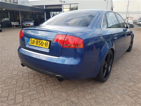 Audi A4 - 1.8 Turbo AUTOMAAT XENON NAVI S-LINE - 1