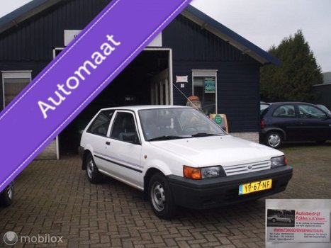 Nissan Sunny - 1.4 Automaat 60000 Km Aangepast voor invalide - 1