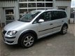 Volkswagen Touran - 1.4 TSI Cross - 1 - Thumbnail