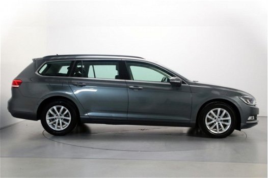 Volkswagen Passat Variant - 1.6 120pk TDI Comfortline Navigatie ParkPilot Climate Control 200x Vw-Au - 1