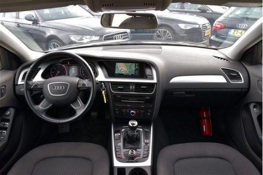 Audi A4 Avant - 2.0 TDi 02-2015 | Navi | TH | Blackline - 1