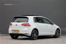 Volkswagen Golf - 1.4 TSI GTE - 204 pk *EX. BTW / 7% BIJTELLING / Panorama