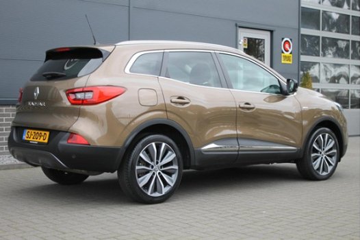 Renault Kadjar - 1.2 TCe Bose / 131 PK / dealer onderhouden / BOSE-uitvoering interieur + exterieur - 1