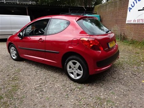 Peugeot 207 - 1.4 X-line - 1