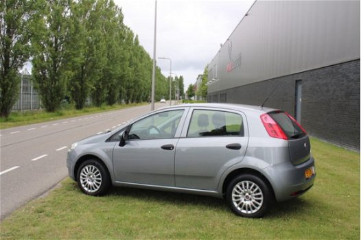 Fiat Punto Evo - 1.2 Active Airco, 5-deurs, nieuwe APK en voorbanden - 1