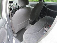 Toyota Yaris - 1.3-16V VVT-i Sol , Airco, APK