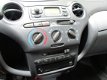Toyota Yaris - 1.3-16V VVT-i Sol , Airco, APK - 1 - Thumbnail