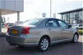 Toyota Avensis - 1.8 16V VVT-I SEDAN Luna - 1 - Thumbnail