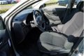 Toyota Avensis - 1.8 16V VVT-I SEDAN Luna - 1 - Thumbnail