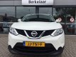 Nissan Qashqai - 1.2 | LM velgen | Cruise Control | Parkeersenoren | - 1 - Thumbnail