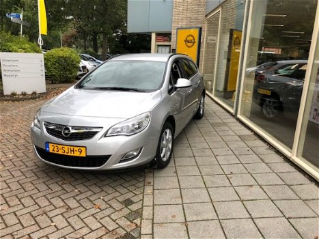 Opel Astra - 1.4 SP. TOURER AIRCO / TREKHAAK / L.M. VELG - 1