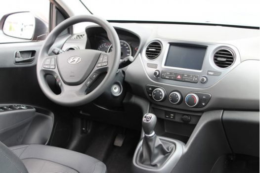 Hyundai i10 - 1.0i Comfort Navigatie | Parkeersensoren | Bluetooth | USB | Airco | - 1
