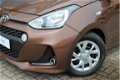 Hyundai i10 - 1.0i Comfort Navigatie | Parkeersensoren | Bluetooth | USB | Airco | - 1 - Thumbnail