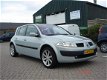 Renault Mégane - 1.6-16V Dynamique Luxe Airco/Climate/5dr/met boekjes en NAP - 1 - Thumbnail