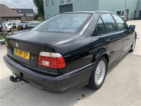 BMW 5-serie - 5ER REIHE; 525D SEDAN AUT - 1