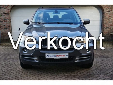 BMW X5 - 3.0d X-drive GRIJSKENTEKEN+M-sport velgen+LEER+Trekhaak - 1